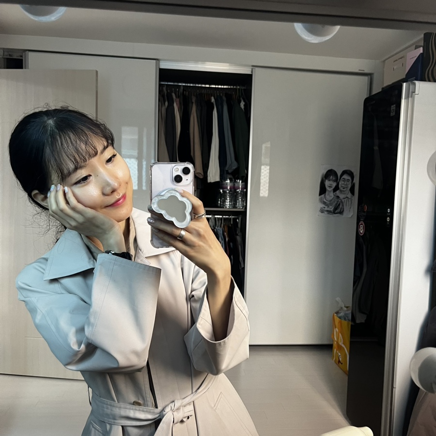 옥빛달 이미지