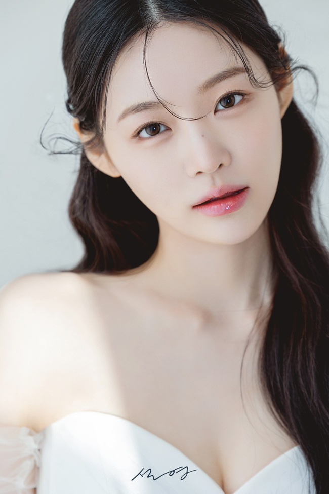 뮤 메이크업 이미지