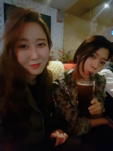 올리브트리카페 이미지