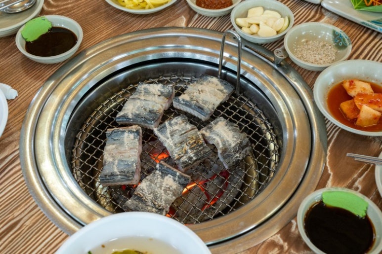 나룻터숯불장어구이 이미지