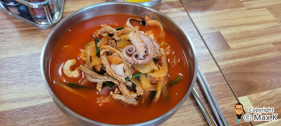 주홍짬뽕 이미지