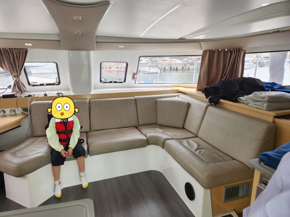 투어홀릭 이미지