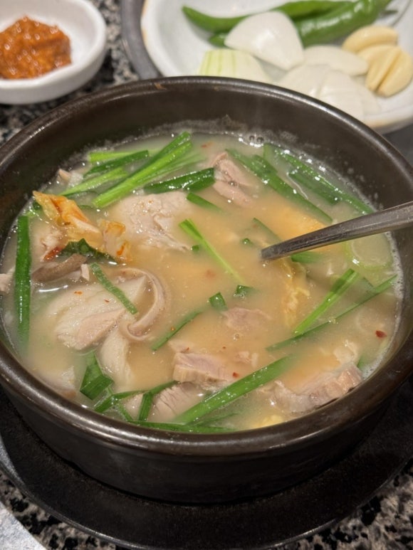 돼지홀릭 이미지