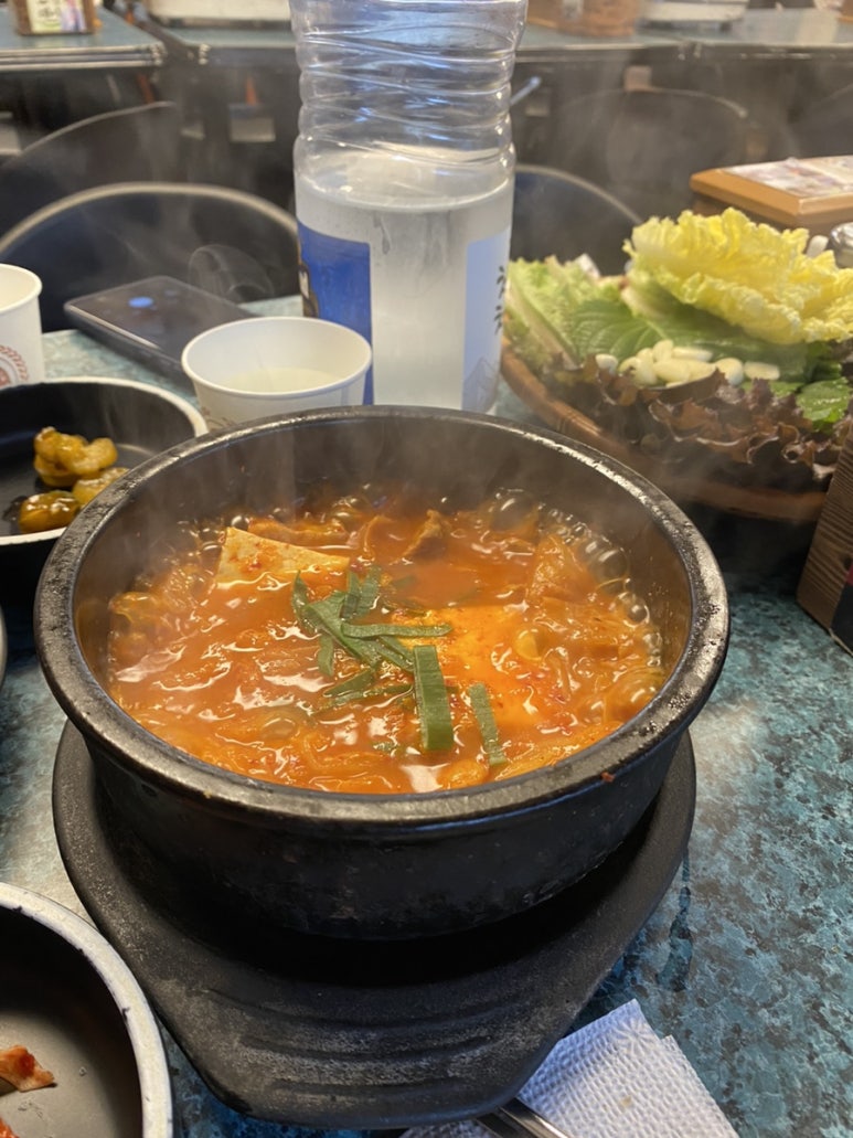 유정식당 이미지