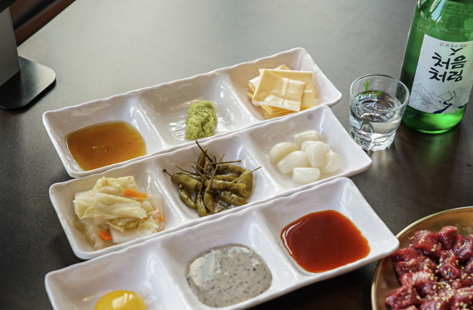 한우육회전문점 필 이미지