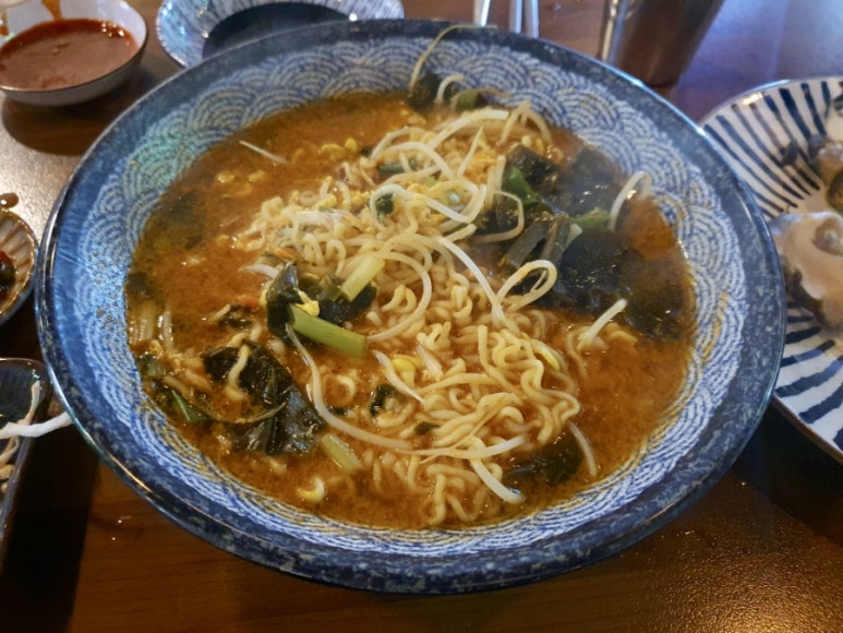전복파는청년 이미지