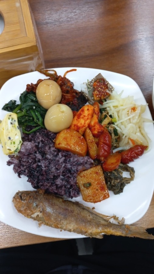 윤가네한식부페 이미지