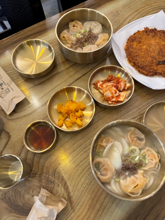 엄마손만두 이미지