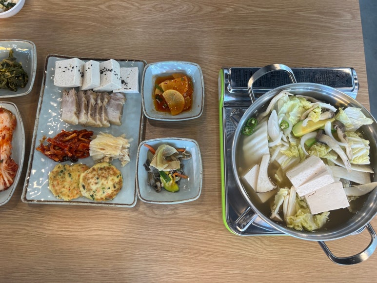 맷돌로만 수락산점 이미지