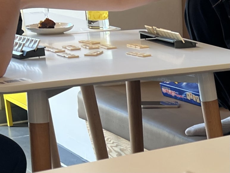 헬로보드카페 이미지
