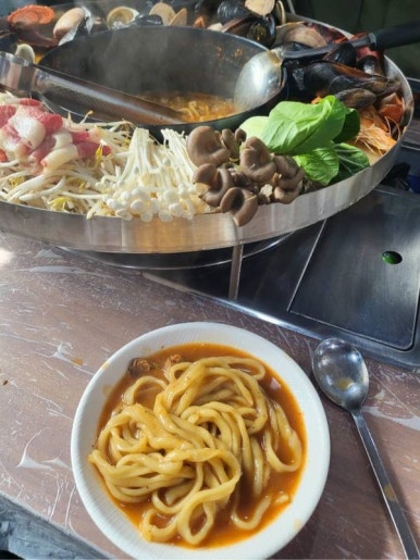 중앙해물칼국수 이미지