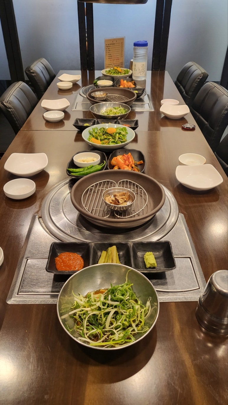 엉뚱식당 이미지