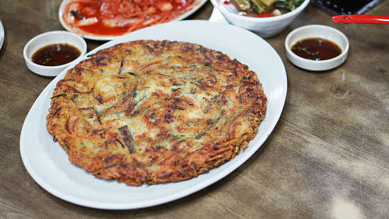 엄지손칼국수 이미지