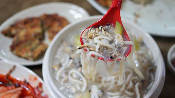 엄지손칼국수 이미지