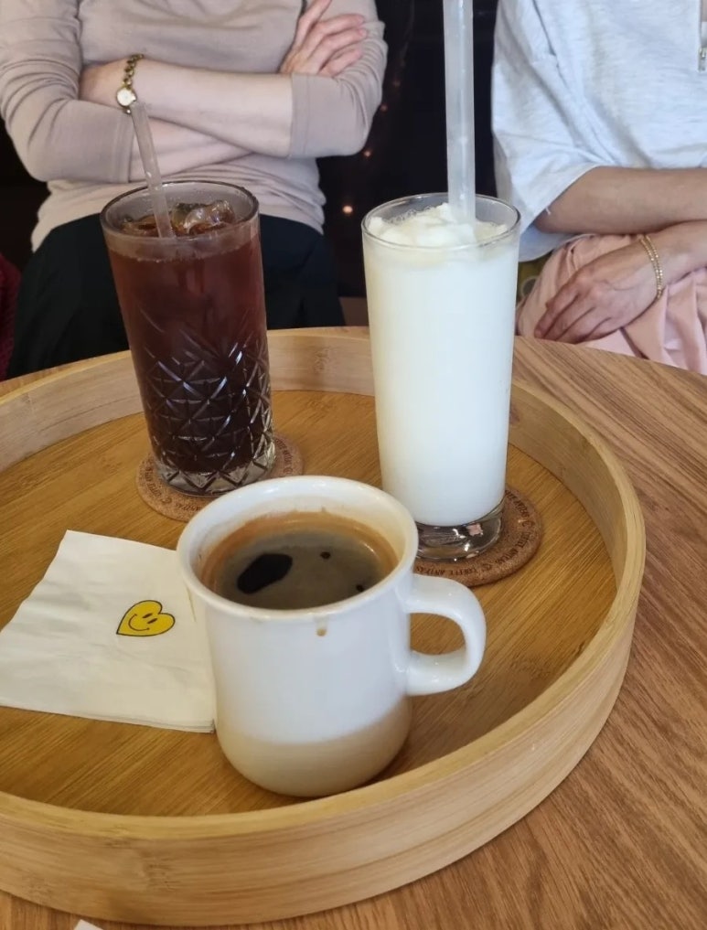 커피앤티스 이미지