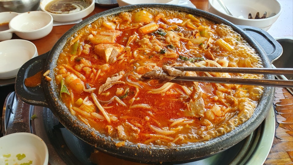 꽃돼지고기집 이미지