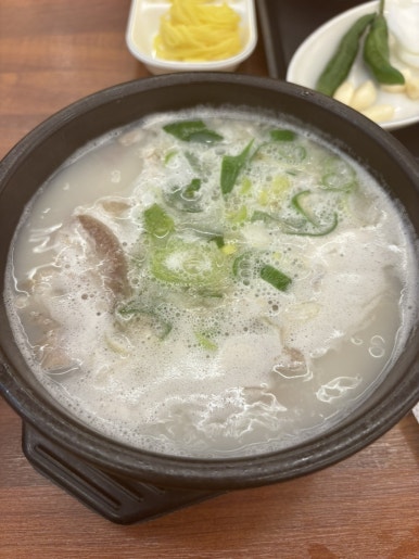 일품돼지국밥평리점 이미지