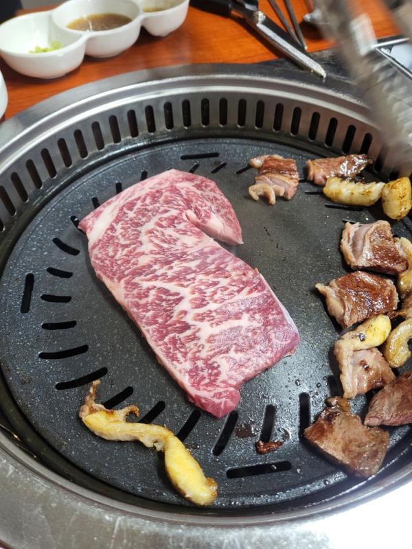 횡성생고기 이미지
