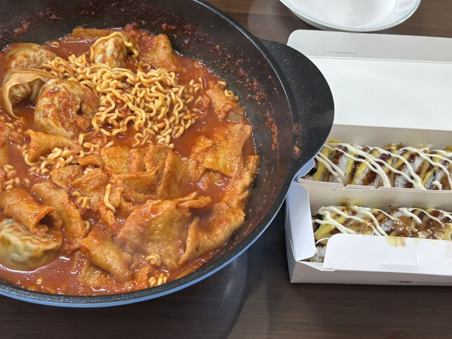 컴포즈커피 안산본오중점 이미지
