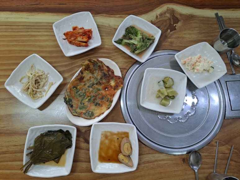 엄마네 돌솥밥 이미지