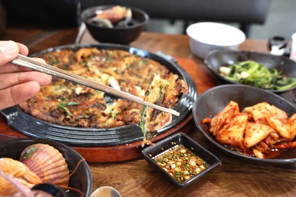 황금해물칼국수 이미지