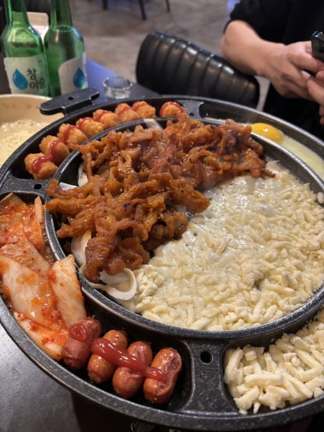 천인용해화로닭발 이미지