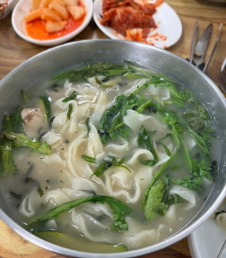 예전손칼국시 이미지