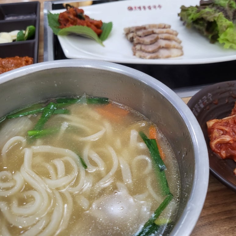 명동칼국수두정역점 이미지