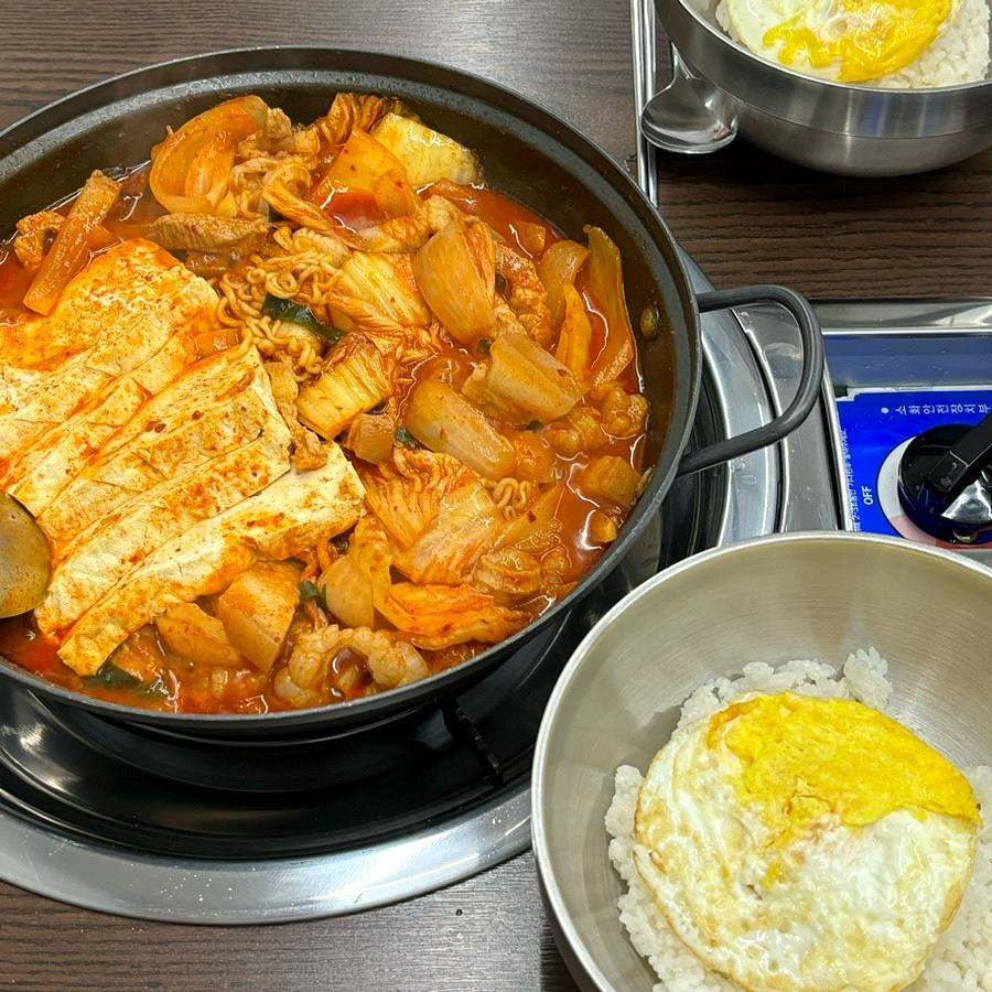 전가네 통돼지볶음 이미지