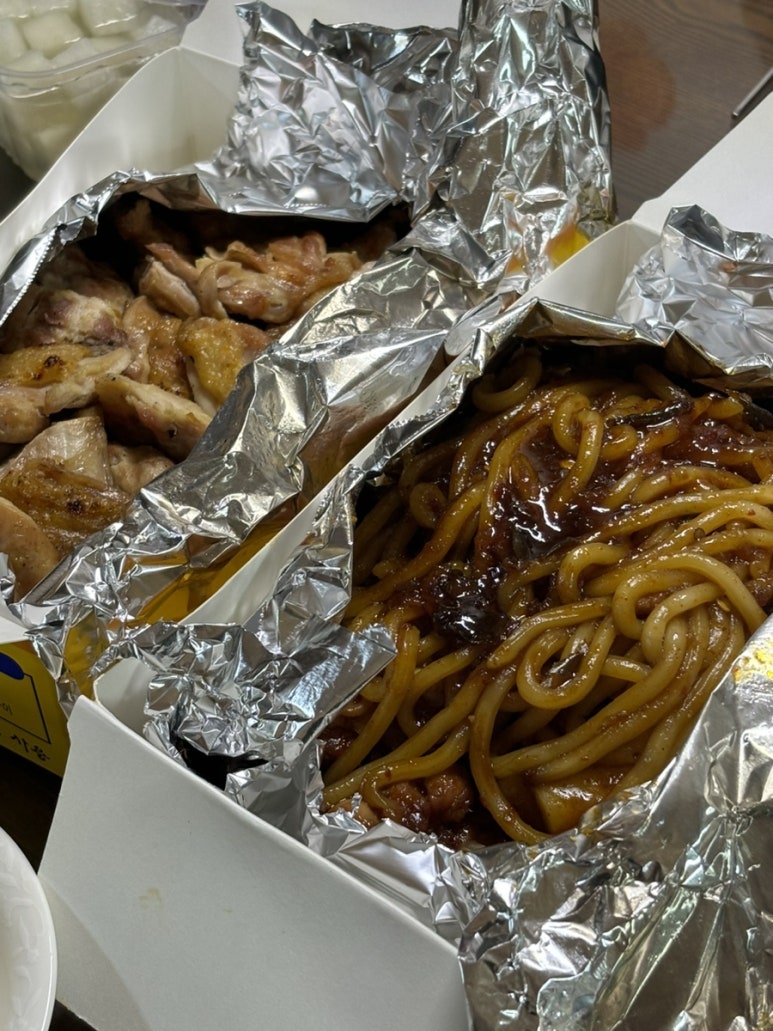 구이팔팔숯불치킨 이미지