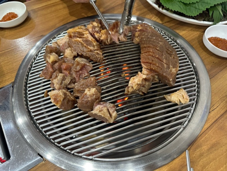 흥부네돈돼지 이미지