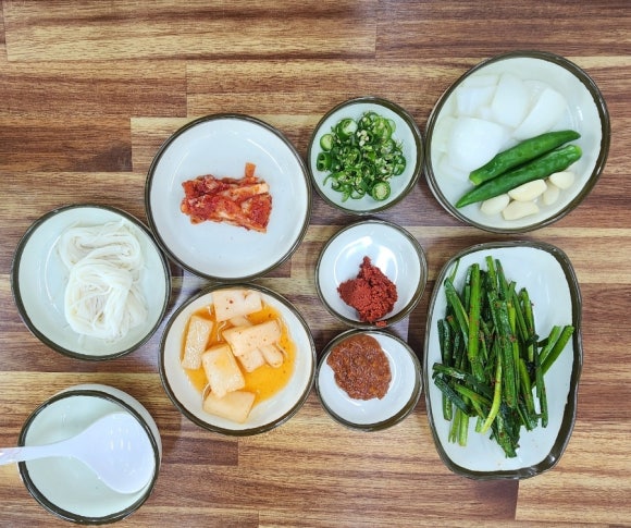 하수헌장수돼지국밥 이미지