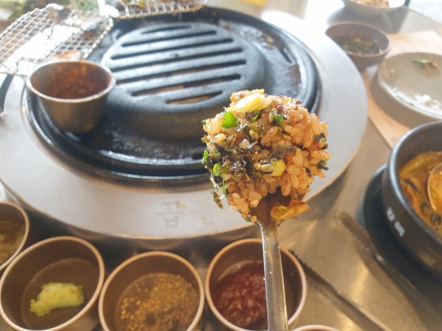 쫄면돼지 이미지