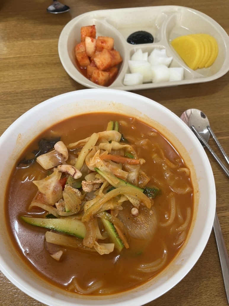 덕충반점 이미지