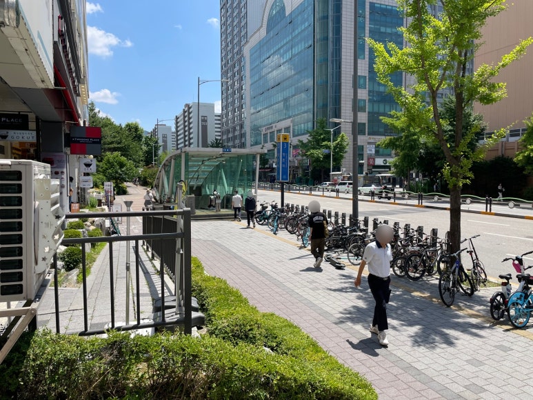 샐러디 평촌역점 이미지