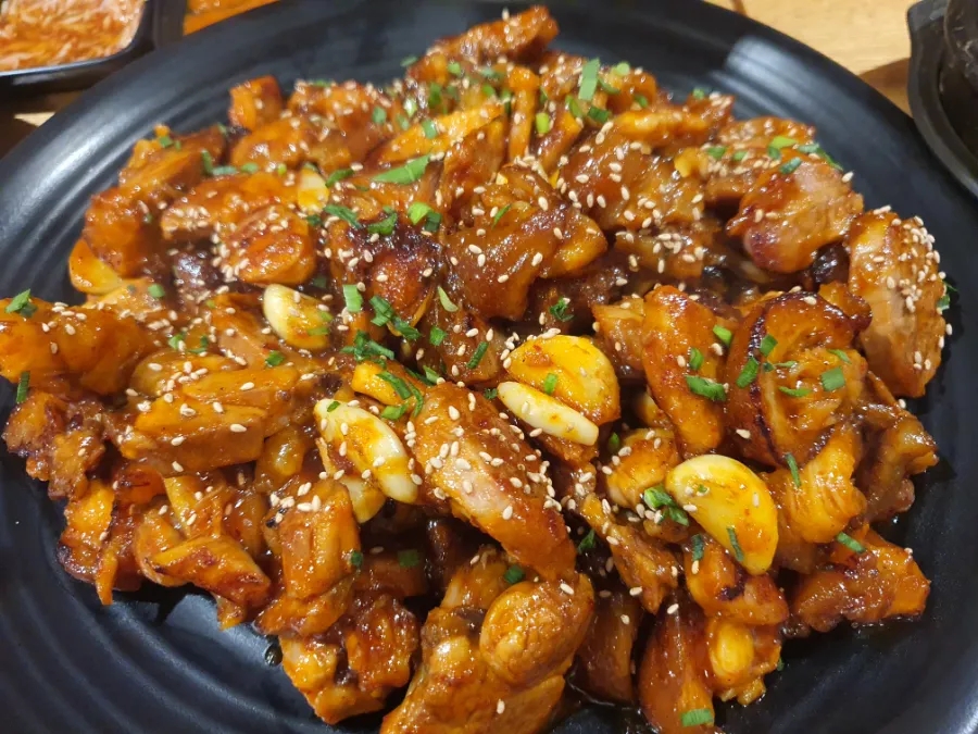 창대 매운족발 이미지