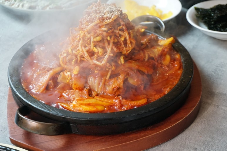 찐매운등갈비 이미지