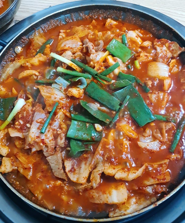 다운목살구이식당 이미지