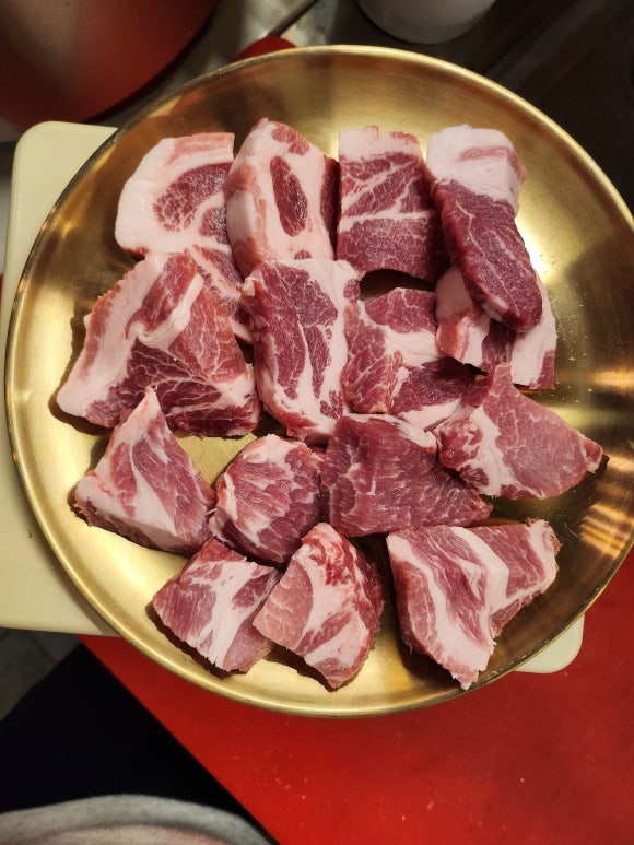 꼬목살 이미지