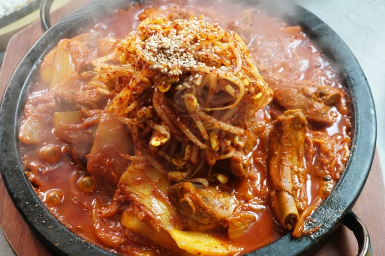 찐매운등갈비 이미지