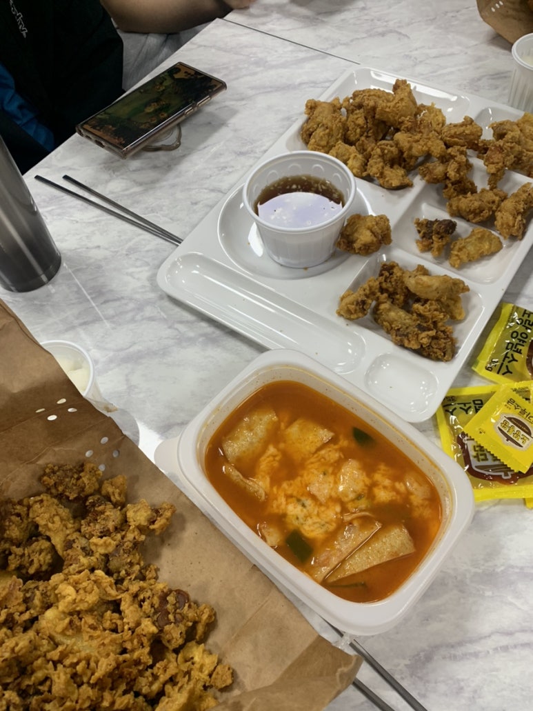 노랑통닭두호 이미지