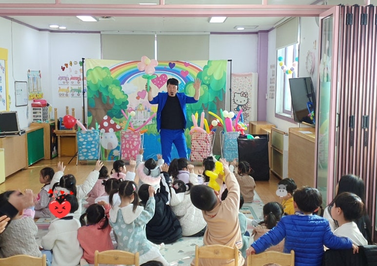 무지개재능유치원 이미지