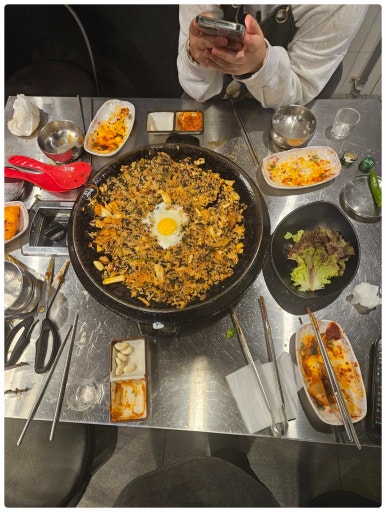 원조솥뚜껑삼겹살 이미지