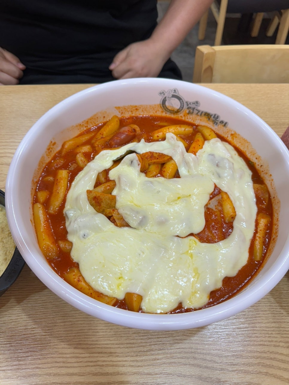 불닭발동대문엽기떡볶이 이미지