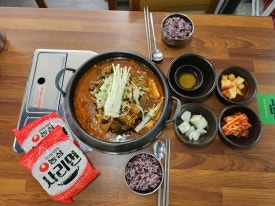 새벽감자탕 당곡역점 이미지