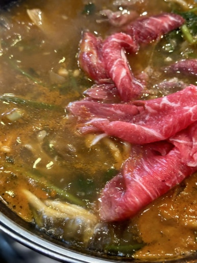 뽕빨샤브버섯칼국수 이미지