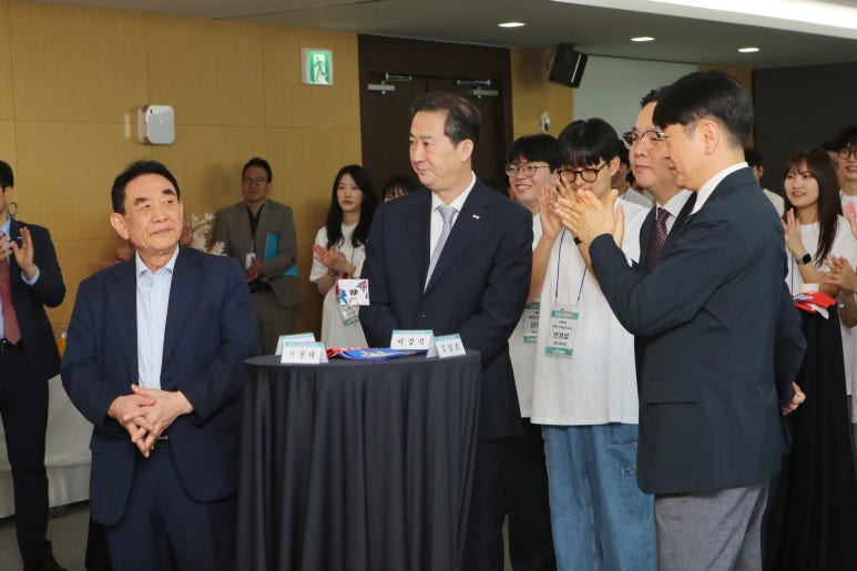 퓨쳐니스타 이미지