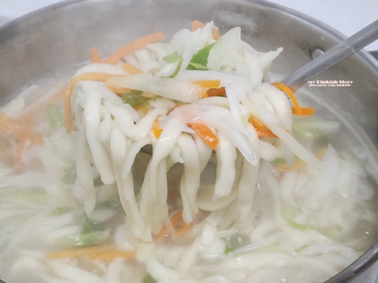 부뚜막손칼국수 이미지