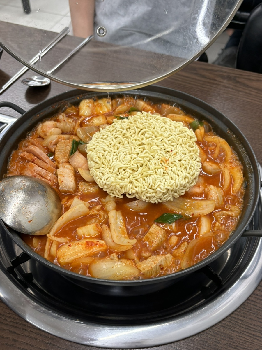 전가네 통돼지볶음 이미지