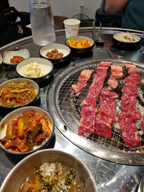 돌계단낙원숯불갈비 이미지